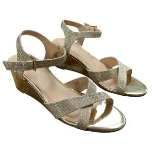 Pizz Annu Womens Size 8 Glitter Gold Wendy 2.5" Wedge Heel Ankle Strap Shoes